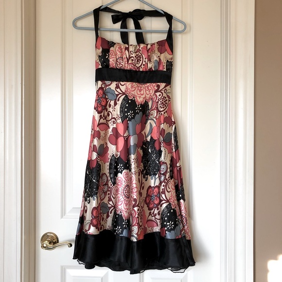 Polyester Halter Dress with Frill at Bottom Size 5 - Picture 1 of 7